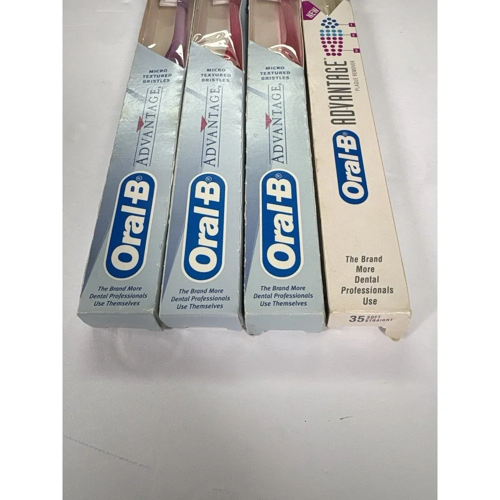 Lot 4 Vintage Oral-B Advantage 35 Soft Straight Toothbrush USA 1993 1996 New
